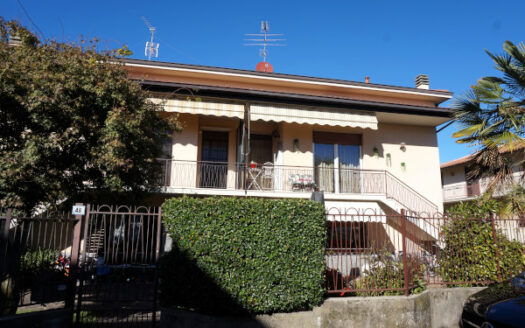 Bonate Sopra Quadrilocale semi indipendente