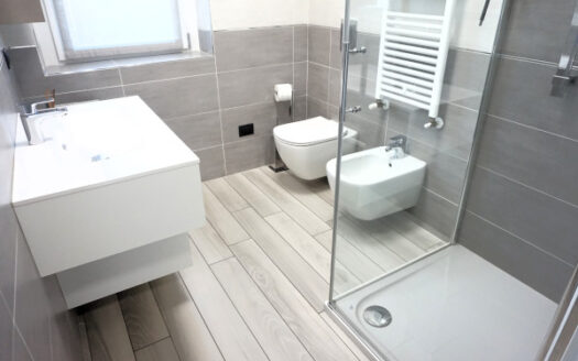 Bonate Sopra Signorile bilocale in villa con giardino privato