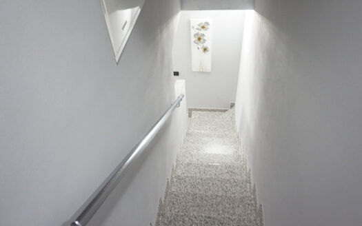 Bonate Sopra Signorile bilocale in villa con giardino privato