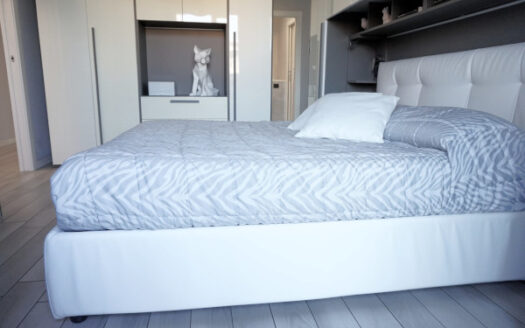 Bonate Sopra Signorile bilocale in villa con giardino privato