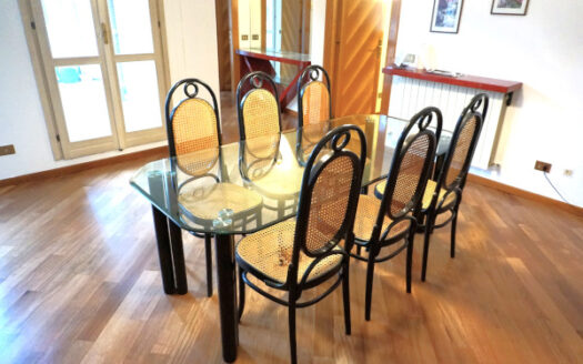 Chignolo d’Isola Introvabile pentalocale di 150mq con terrazzo vivibile di ben 85mq