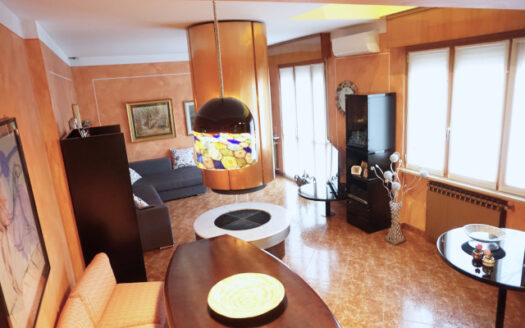 Calusco d’Adda – Ampio quadrilocale con giardino