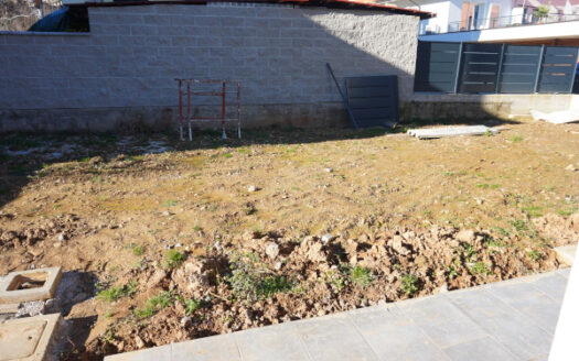 Bonate Sotto Quadrilocale di Testa con Giardino Privato