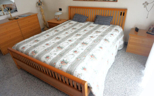 TERNO D’ISOLA Trilocale con Mansarda e Giardino Privato