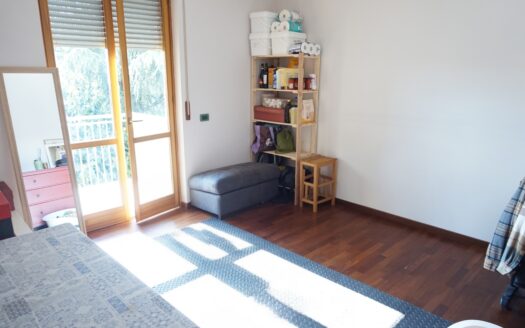 Boltiere Trilocale su due livelli con terrazzo, cantina e box