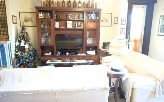 Valbrembo- Ampio trilocale con cantina e box