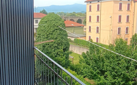 Ponte San Pietro – Trilocale ristrutturato a nuovo con doppi servizi