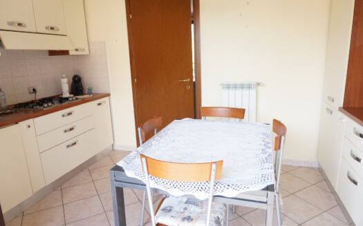 Sotto il Monte – Recente trilocale con cantina