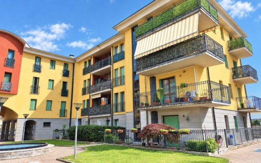 Terno d’Isola Appartamento di 75 mq con giardino privato, cantina e box doppio