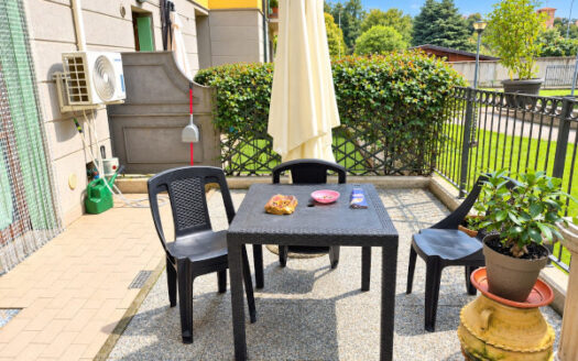 Terno d’Isola Appartamento di 75 mq con giardino privato, cantina e box doppio