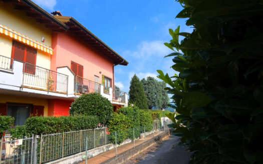 Terno d’Isola Trilocale in villa al piano terra
