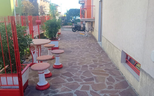Torre Boldone-Ampio quadrilocale con giardino privato e box!
