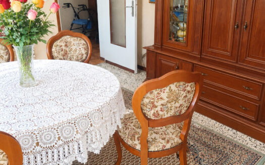 Torre Boldone-Ampio quadrilocale con giardino privato e box!