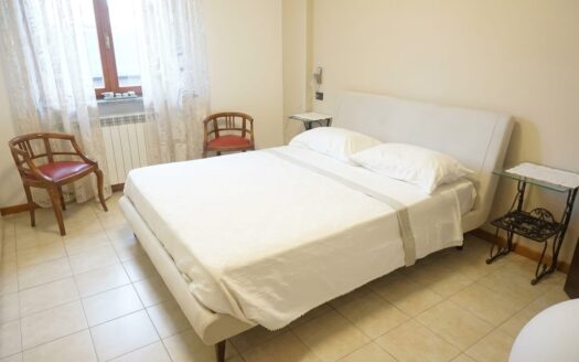 Terno d’Isola Trilocale in villa al piano terra